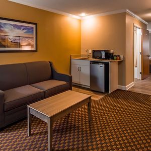Queen Suite